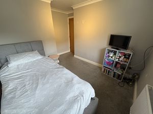 Photo 16- click for photo gallery